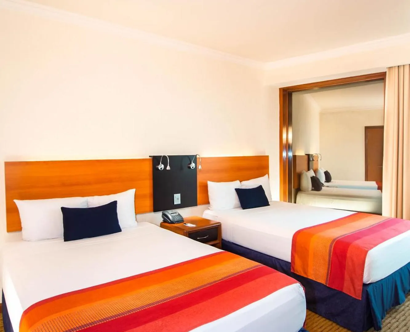 Hotel Guadalajara Plaza Expo Mexikó